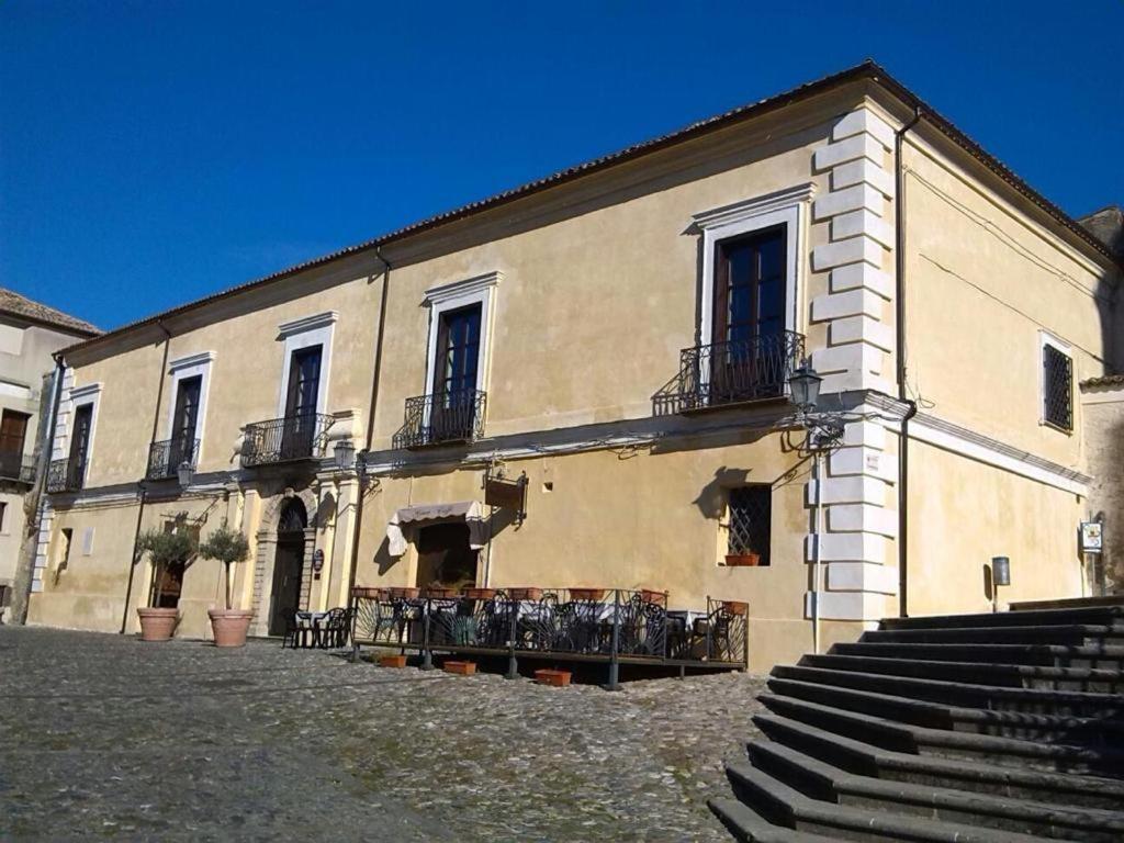 B&B Palazzo Pancaro Altomonte Luaran gambar