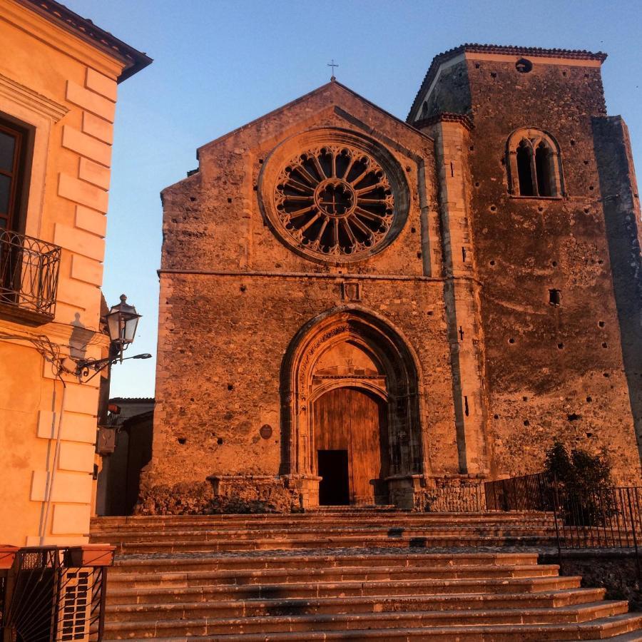B&B Palazzo Pancaro Altomonte Luaran gambar